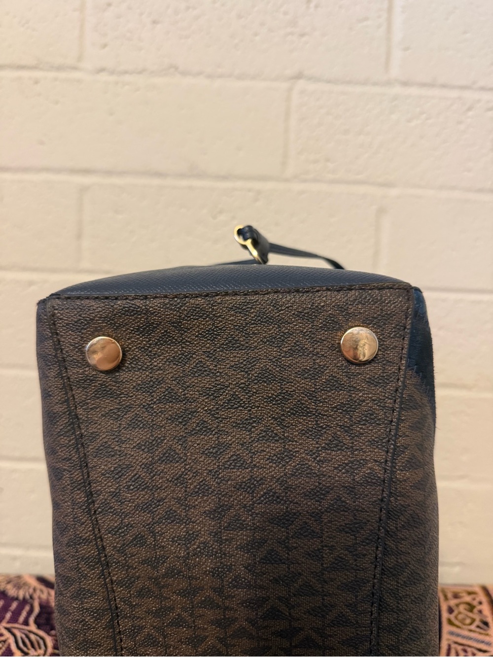 Michael Kors Canvas Signature Tote Brown - Picture 7 of 10